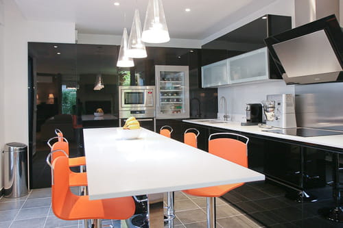 Cuisine gris perle, quelle couleur pour sol et murs Noir sol décor