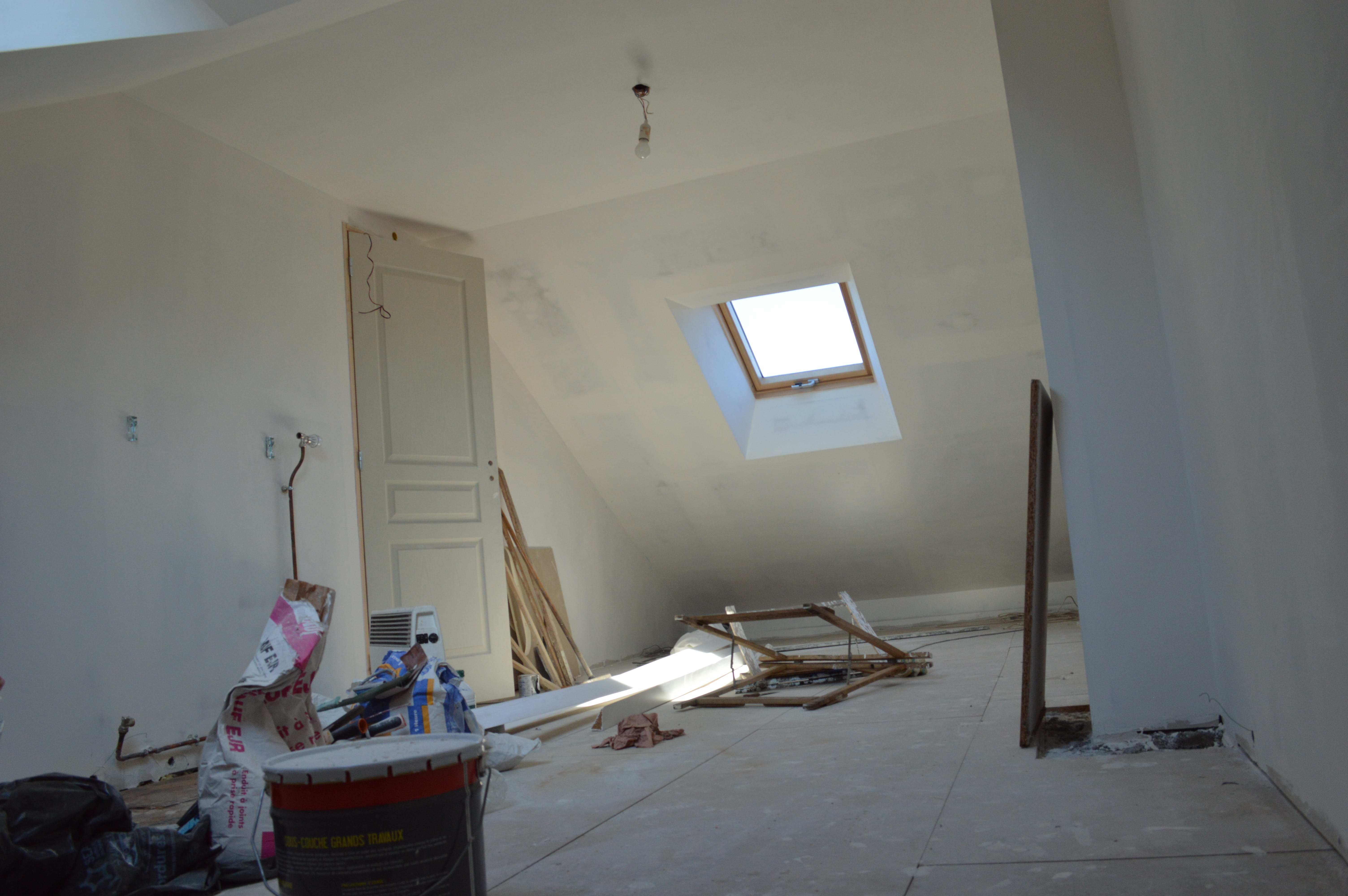 Quelles couleurs pour ma chambre sous les combles ?